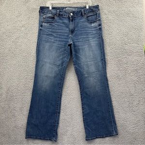 American Eagle Favorite Boyfriend Jeans Medium Dark Wash Women's 18 x 32